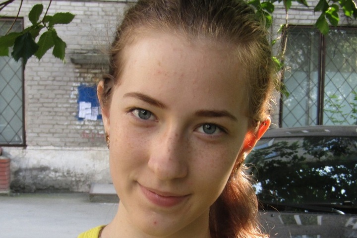 Девочку-подростка из Новосибирска спасет дорогая операция