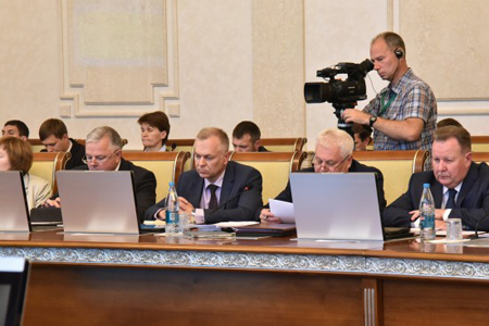 Главные направления бюджетной политики рассмотрели в правительстве Новосибирской области