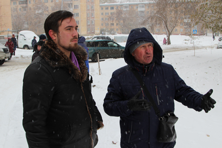 Общественники и депутаты проверили микрорайон «Лада» в Новосибирске