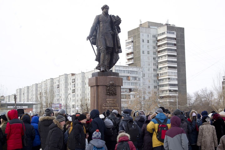 Памятник первому енисейскому губернатору открыли в Красноярске 