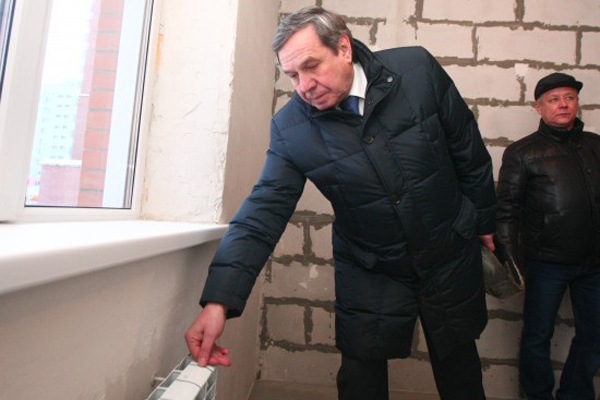 Новосибирский губернатор подписал постановление о повышении тарифов ЖКХ