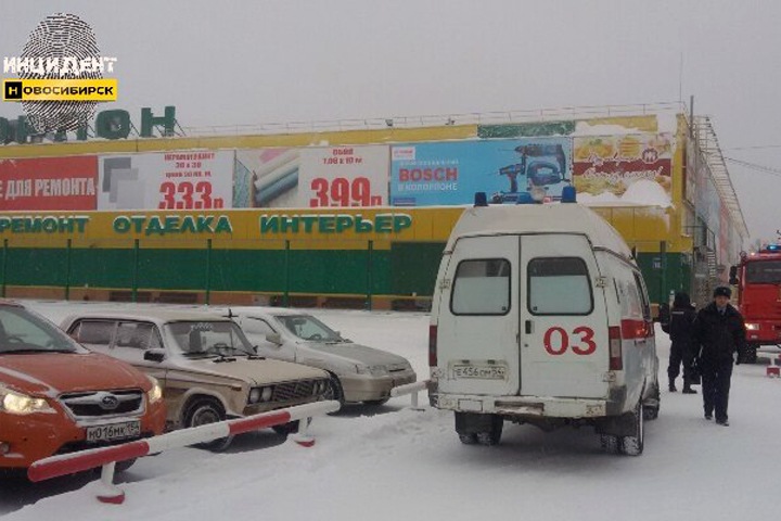 Четыре здания в Новосибирске эвакуированы из-за сообщений о подозрительных предметах