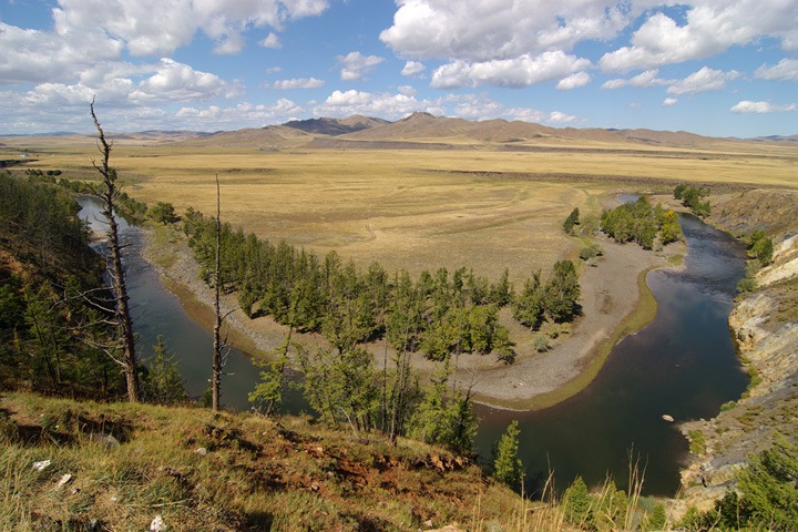 «Аргументы недели»: Монгольские ГЭС убьют Байкал?