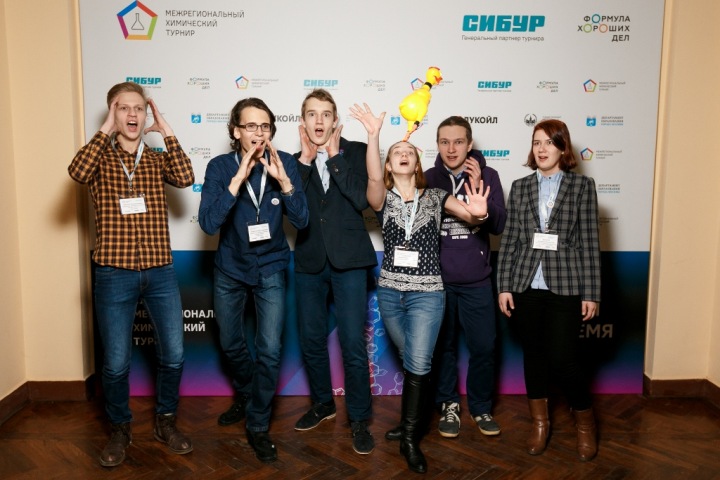 Новосибирские школьники стали призерами крупнейшего турнира среди химиков