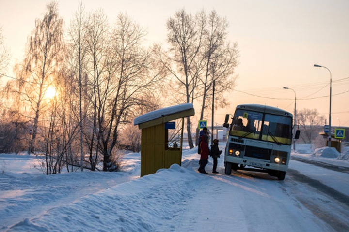 Новосибирский кондуктор высадил из автобуса восьмилетнюю девочку в 20-градусный мороз