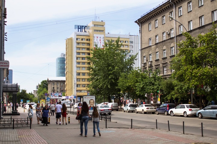 Новосибирские власти решат, кому работать на пешеходной улице Ленина