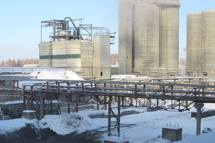 Энергетики из-за долгов обесточили единственного производителя цемента на Алтае