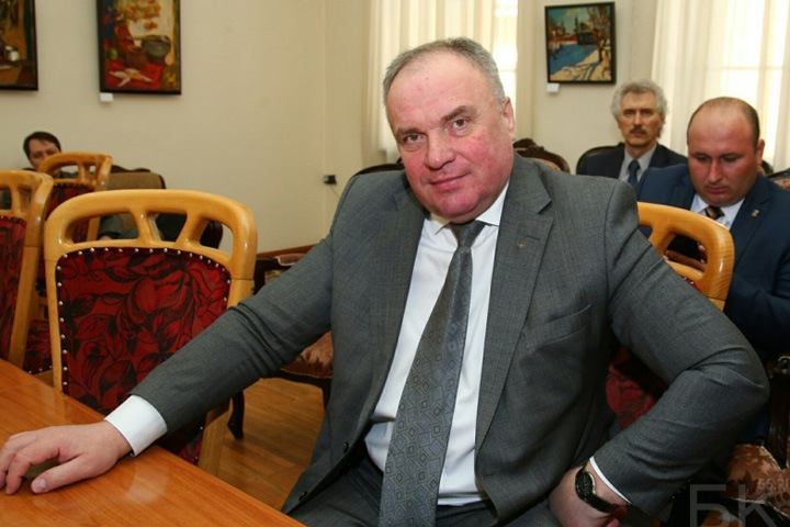 Главными претендентами на кресло мэра Омска стали молодой бизнесмен и министр труда