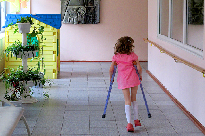 Родителей включат в систему ранней помощи детям-инвалидам в Новосибирской области