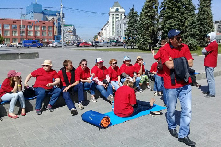 Минстрой отправил голодающих в Новосибирске дольщиков в рабочую группу