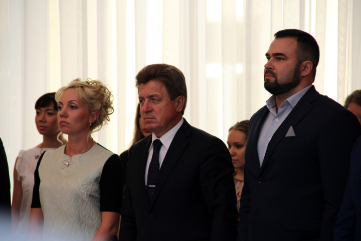 Новосибирские депутаты завершили сессионный сезон