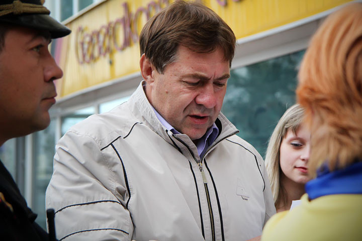 «Яблоко» потребовало наказать ответственного за митинги в мэрии Новосибирска