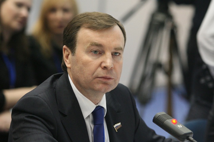 Сбербанк требует реструктуризации долгов красноярского депутата Госдумы