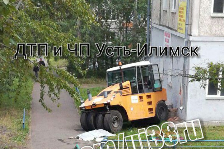Каток задавил насмерть пенсионерку в Иркутской области