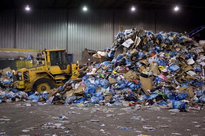 Новосибирское заксобрание отложило обращение по расторжению «мусорной концессии»