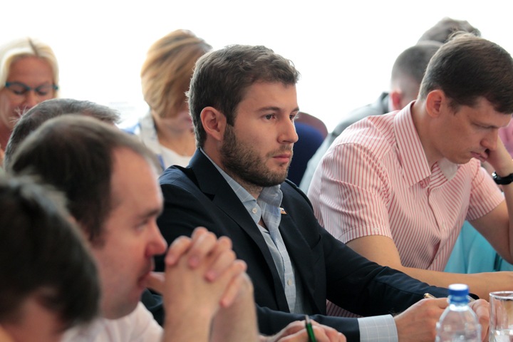 Депутат Кальченко: чрезмерная бюрократия подталкивает предпринимателей к незаконной торговле