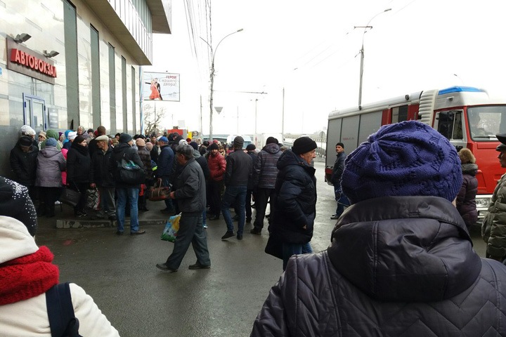 Очевидцы сообщают об эвакуации новосибирского автовокзала