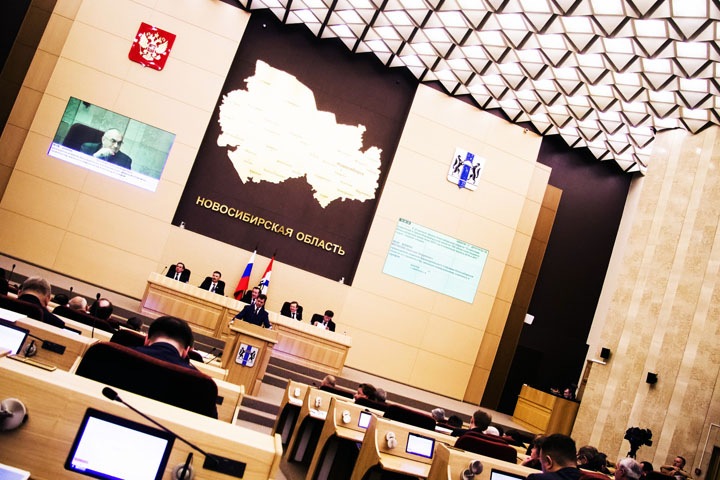 Новосибирский парламент потребует перераспределить акцизы в пользу регионов