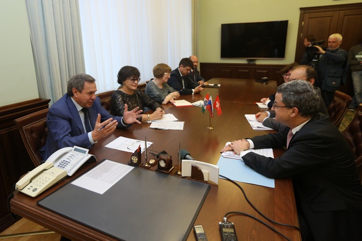 Посол Швейцарии обсудил развитие отношений с Новосибирской областью