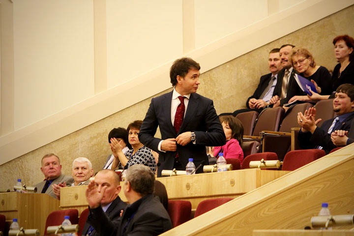 Депутаты предложили Травникову сократить траты на интернет и дать денег Новосибирску
