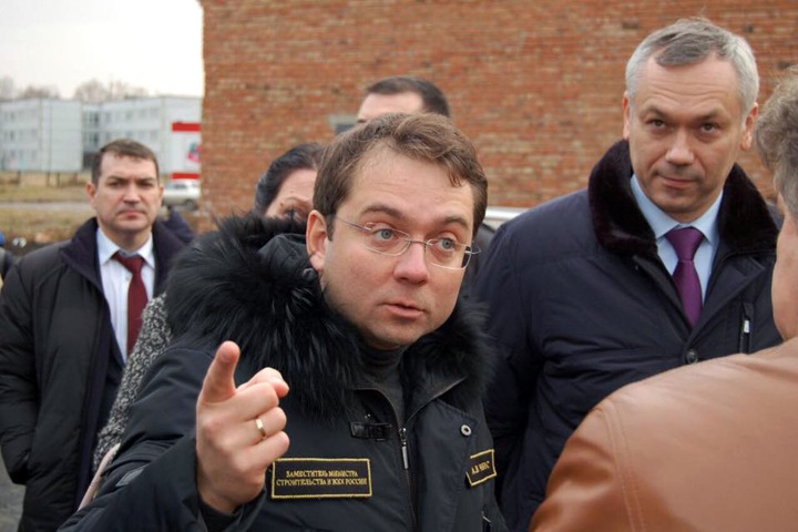 Главный жилищный инспектор РФ назвал ремонт дворов Бердска «похабным»