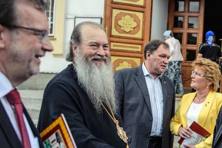 Пресс-секретарь ушел от новосибирского митрополита