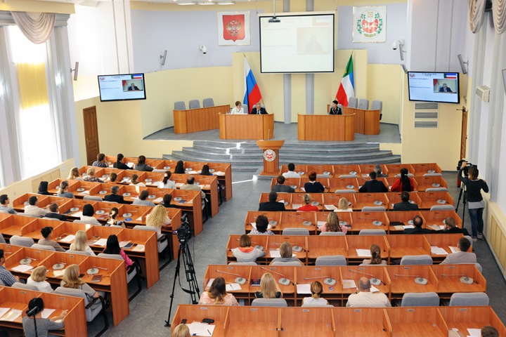 Прокуратура подала в суд на Верховный совет Хакасии