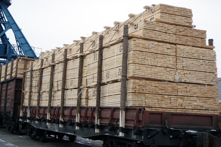 ПГК в два раза увеличила объем перевозок лесных грузов в Западной Сибири