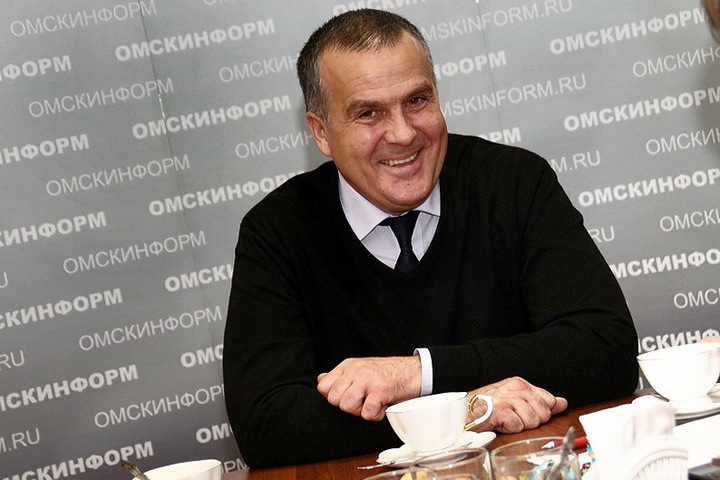 Глава Омской области принял отставку своего первого заместителя Новоселова