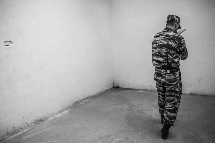Новосибирец хочет отсудить у СИЗО 1,3 млн за моральные страдания