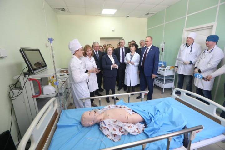 Министр Скворцова: Новосибирску надо снижать смертность от рака и болезней сердца