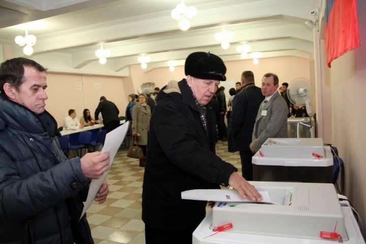 Сотни тысяч избирателей исчезли из списков перед президентскими выборами в Сибири