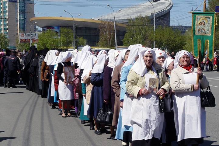 Пять улиц перекроют для крестного хода в Новосибирске