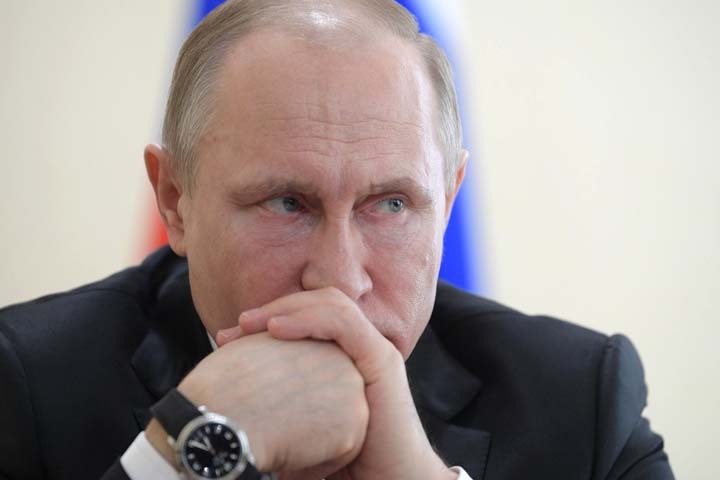 Усталые глаза. Как поствыборные события оставили Путина наедине с народом
