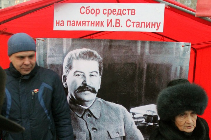 Организатор несанкционированного пикета сталинистов заявил на Локтя в полицию