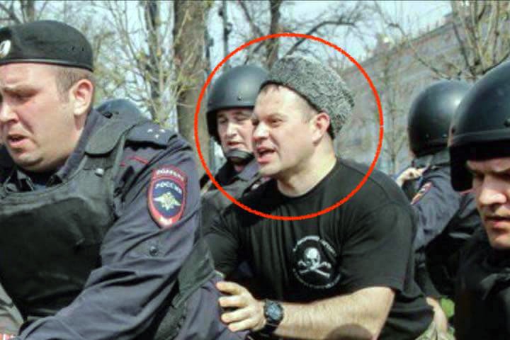 Уроженца Новосибирска опознали среди напавших на шествие 5 мая «казаков»