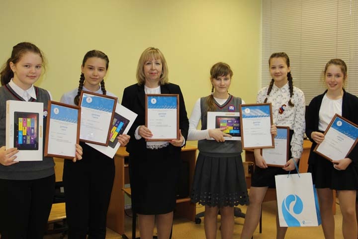 «Ростелеком» в Новосибирске наградил создателей лучшего сетевого комьюнити для школьников