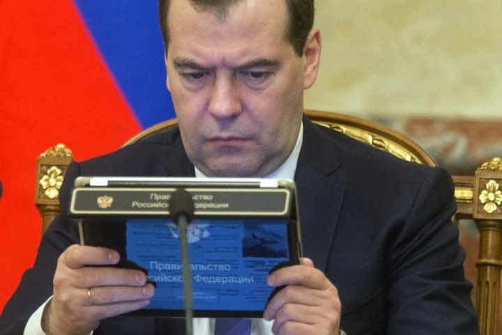 Новый кабинет Медведева. Больше министерств и вице-премьеров