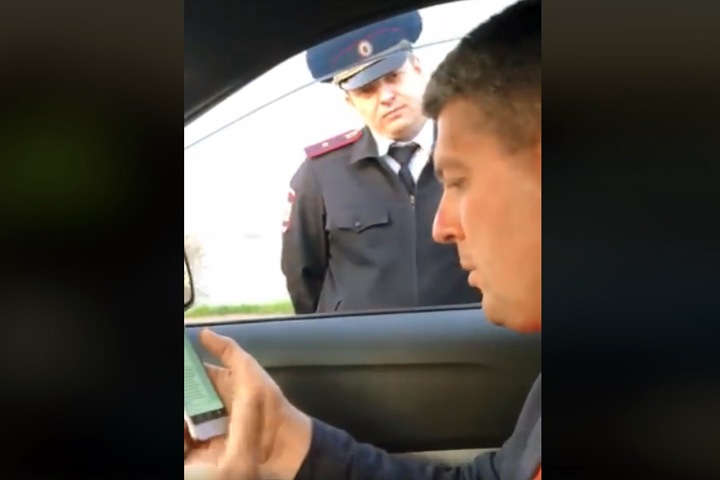 Полиция задержала начальника иркутского штаба Навального перед съездом партии