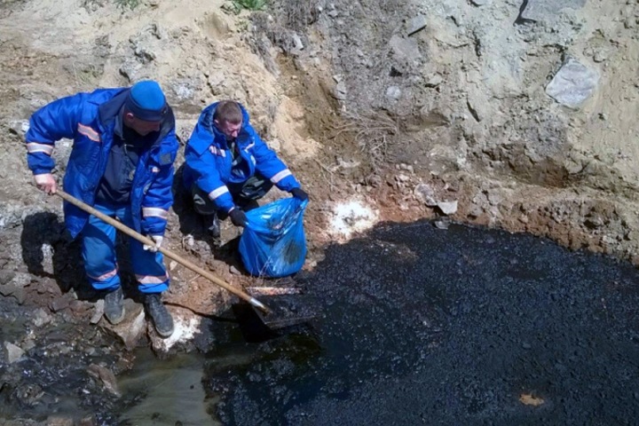 Жителям Приангарья рекомендовали запасать воду из-за разлива нефти