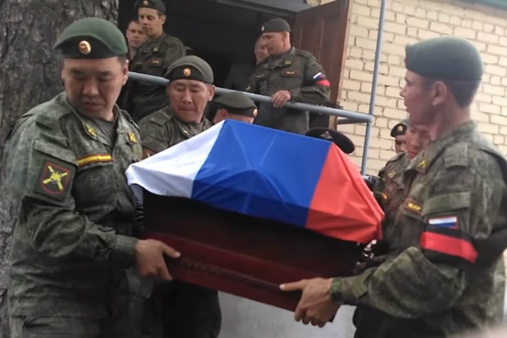 Погибших в Сирии солдат похоронили в Забайкалье