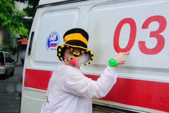 Больничные клоуны проведут в Новосибирске инклюзивный детский праздник
