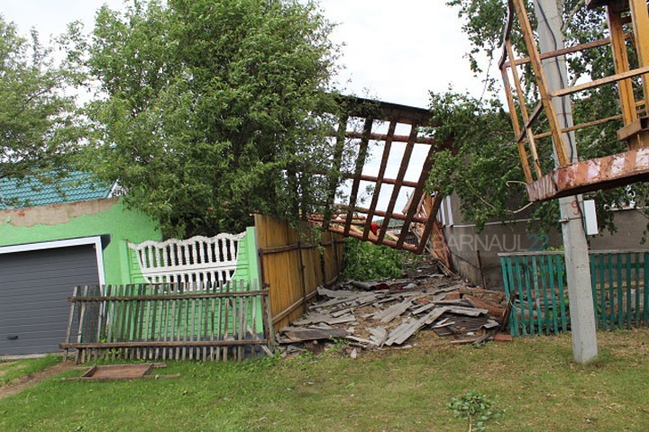 Ураган обрушился на Алтайский край