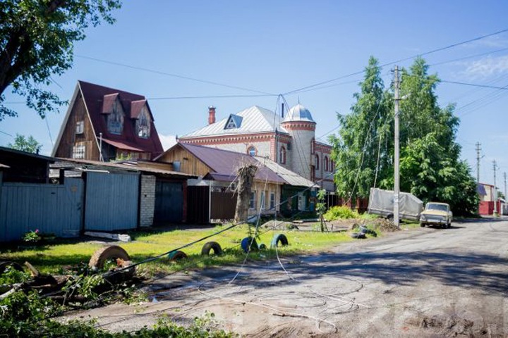 Более 200 домов остаются без света в Барнауле