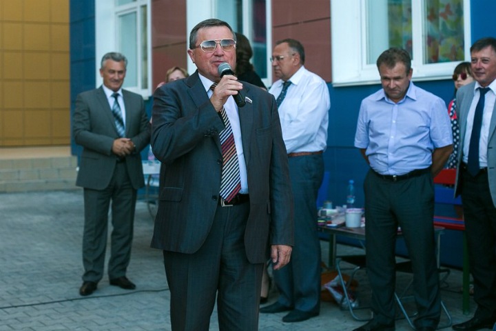 Омский депутат Госдумы предложил отложить законопроект о пенсионной реформе до позиции Путина