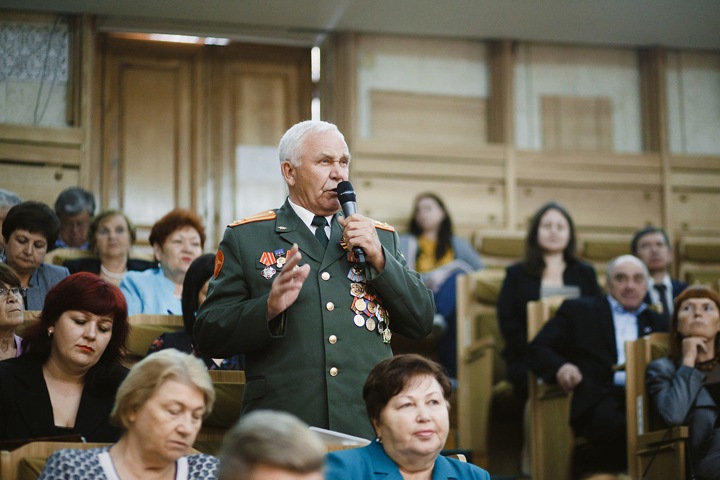 Цивилёву предложили создать программу «Кузбасское долголетие»