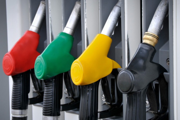 КПРФ внесла в Госдуму законопроект о регулировании цен на бензин