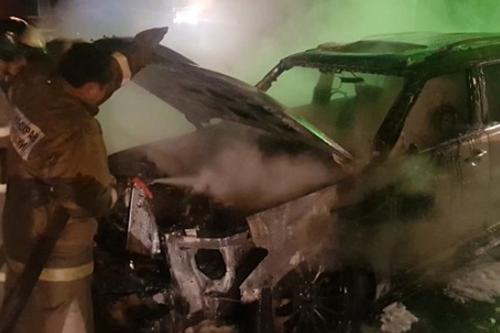 Неизвестные подожгли автомобиль мэра города в Иркутской области