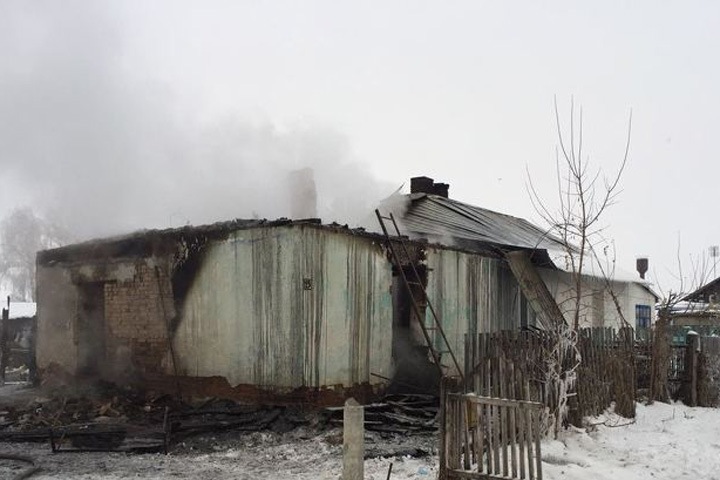 Завершено дело о гибели пятерых детей при пожаре в Новосибирской области. Под суд пойдет отец