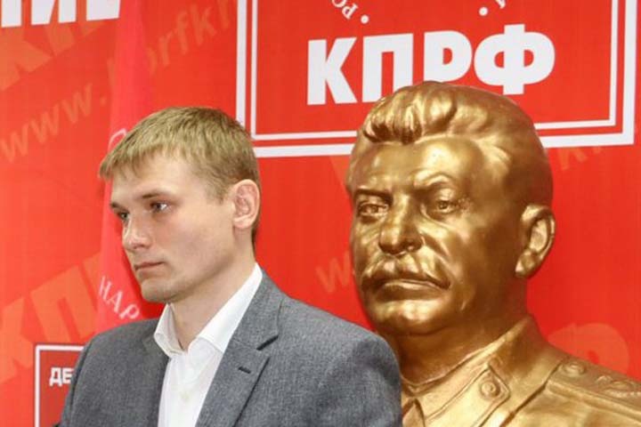 Полиция ищет наркотики в штабе кандидата — коммуниста Коновалова в Хакасии